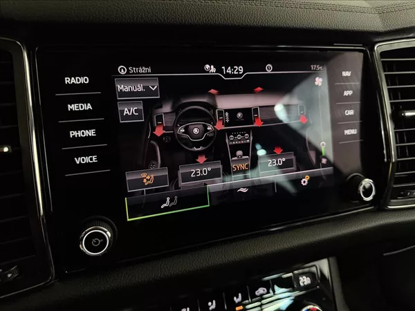 Škoda Kodiaq 2.0TDI 110kW DSG ACC 1MAJ - foto 24
