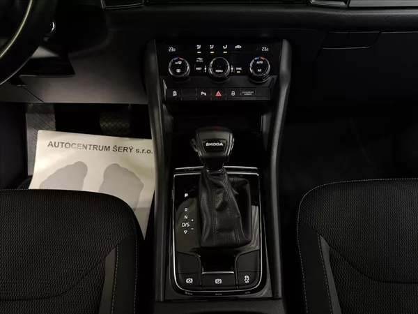 Škoda Kodiaq 2.0TDI 110kW DSG ACC 1MAJ - foto 26