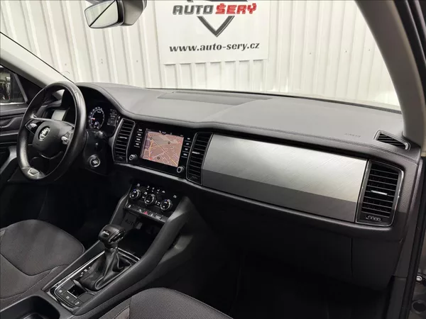 Škoda Kodiaq 2.0TDI 110kW DSG ACC 1MAJ - foto 33