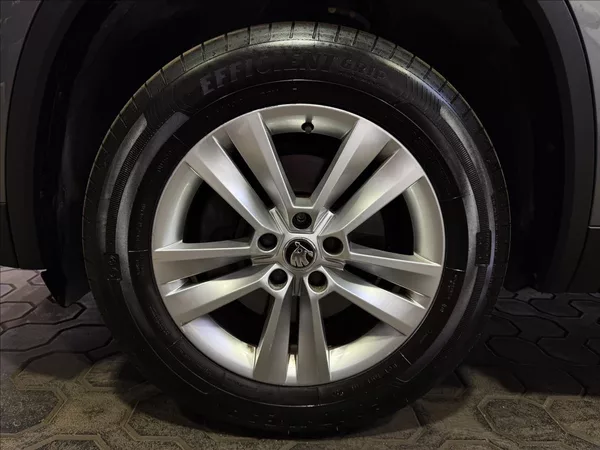 Škoda Kodiaq 2.0TDI 110kW DSG ACC 1MAJ - foto 36