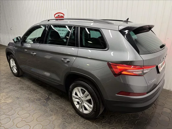 Škoda Kodiaq 2.0TDI 110kW DSG ACC 1MAJ - foto 6