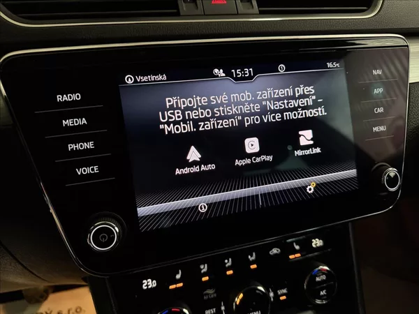 Škoda Superb 2.0TDI 110kW Manuál 1 Majitel - foto 20
