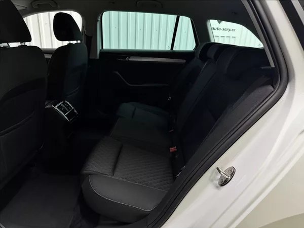 Škoda Superb 2.0TDI 110kW Manuál 1 Majitel - foto 31