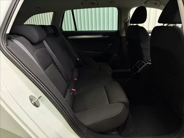 Škoda Superb 2.0TDI 110kW Manuál 1 Majitel - foto 34