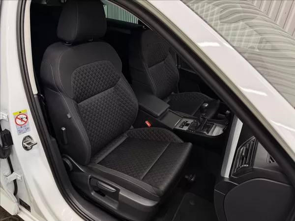 Škoda Superb 2.0TDI 110kW Manuál 1 Majitel - foto 37