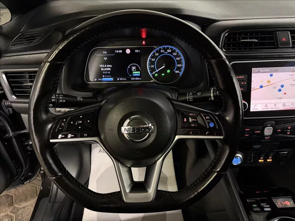 Nissan Leaf N-CONNECTA 160kW 62kWh - foto 16