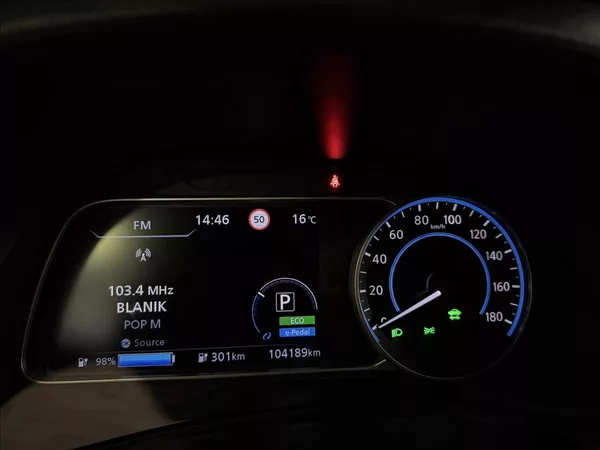 Nissan Leaf N-CONNECTA 160kW 62kWh - foto 17
