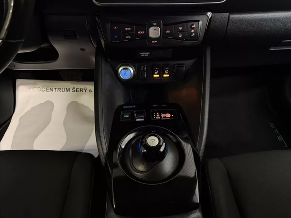 Nissan Leaf N-CONNECTA 160kW 62kWh - foto 23