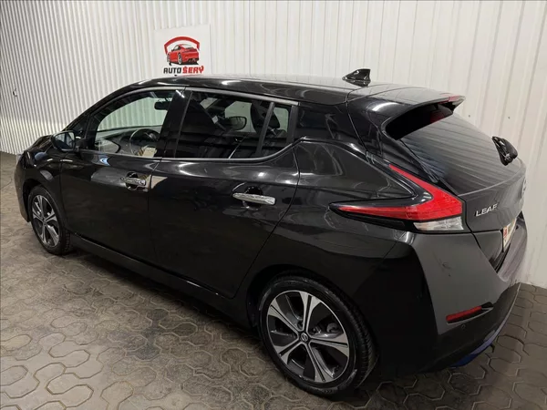 Nissan Leaf N-CONNECTA 160kW 62kWh - foto 6
