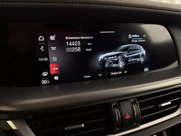 Alfa Romeo Stelvio VELOCE 154kW Q4 H&K LED R21 - foto 25