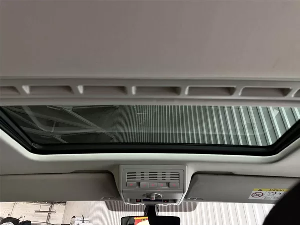 Volkswagen Transporter 2.0TDI 150kW 4MOTION KOMBI 1M - foto 31