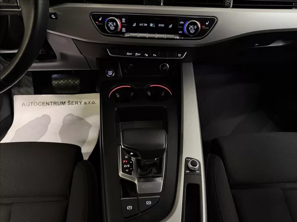 Audi A4 35TDI MHEV S-LINE MATRIX LED - foto 31