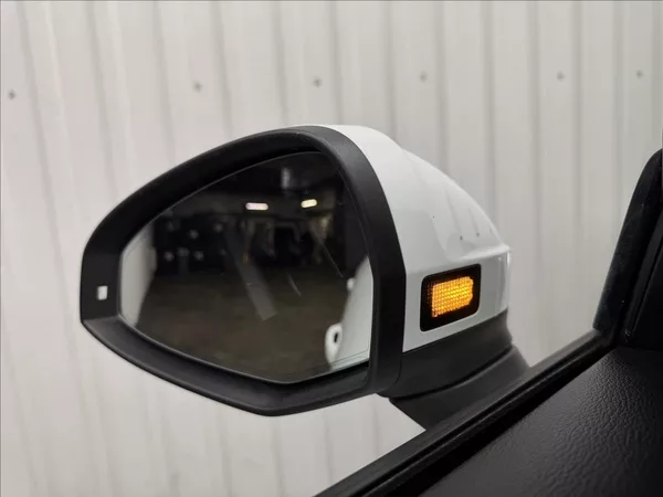 Audi A4 35TDI MHEV S-LINE MATRIX LED - foto 39