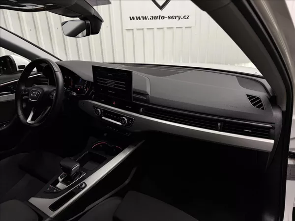Audi A4 35TDI MHEV S-LINE MATRIX LED - foto 41