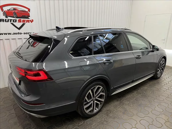 Volkswagen Golf ALLTRACK 147KW 4M PANO IQ.LED - foto 8