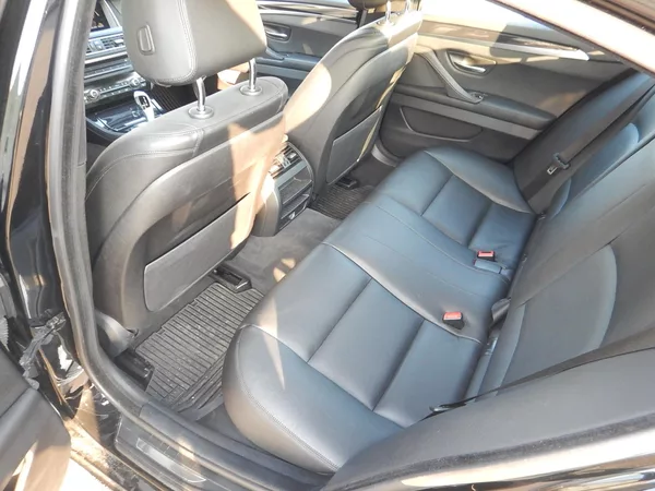 BMW Řada 5 520d XDRIVE, ČR, SERVISKA - foto 10