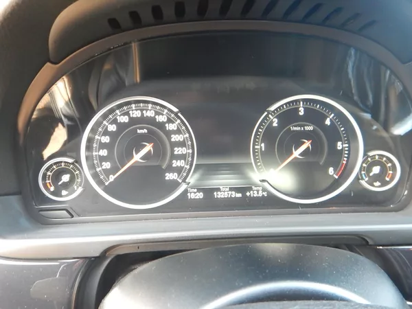 BMW Řada 5 520d XDRIVE, ČR, SERVISKA - foto 20