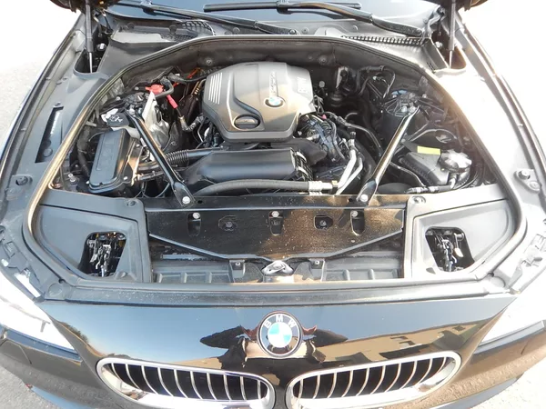 BMW Řada 5 520d XDRIVE, ČR, SERVISKA - foto 27