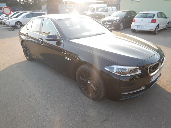 BMW Řada 5 520d XDRIVE, ČR, SERVISKA - foto 4