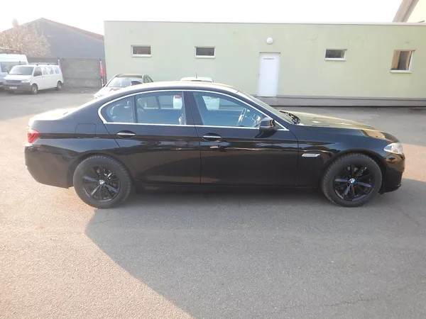 BMW Řada 5 520d XDRIVE, ČR, SERVISKA - foto 5