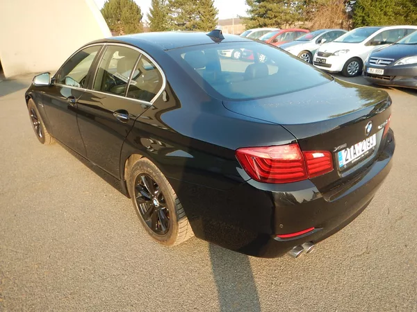BMW Řada 5 520d XDRIVE, ČR, SERVISKA - foto 8