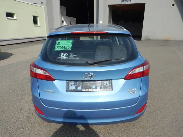 Hyundai i30 1.4 CRDi 66 kw tažné - foto 8