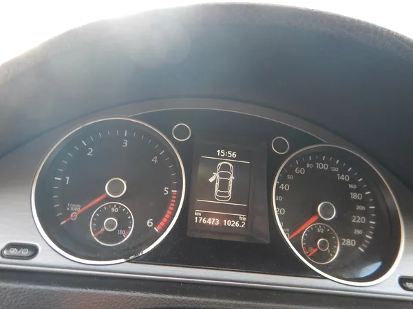 Volkswagen CC 2.0 TDI, DIGIKLIMA, TAŽNÉ - foto 18