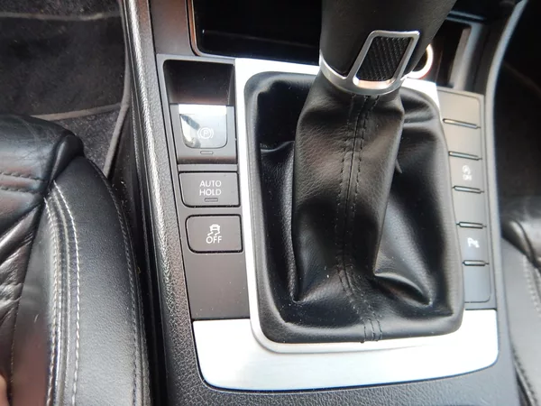 Volkswagen CC 2.0 TDI, DIGIKLIMA, TAŽNÉ - foto 22