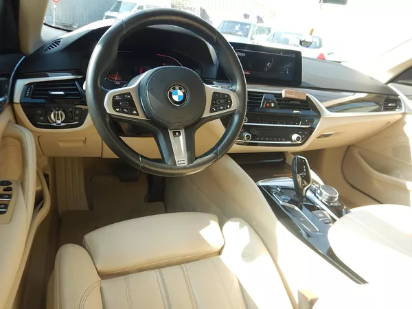 BMW Řada 5 520D XDRIVE - foto 11