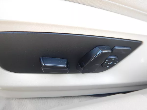BMW Řada 5 520D XDRIVE - foto 18