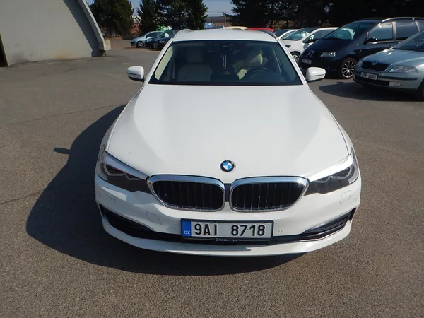 BMW Řada 5 520D XDRIVE - foto 3