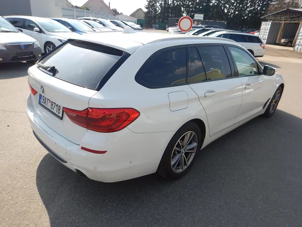 BMW Řada 5 520D XDRIVE - foto 7
