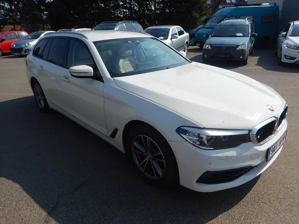 BMW Řada 5 520D XDRIVE - foto 8