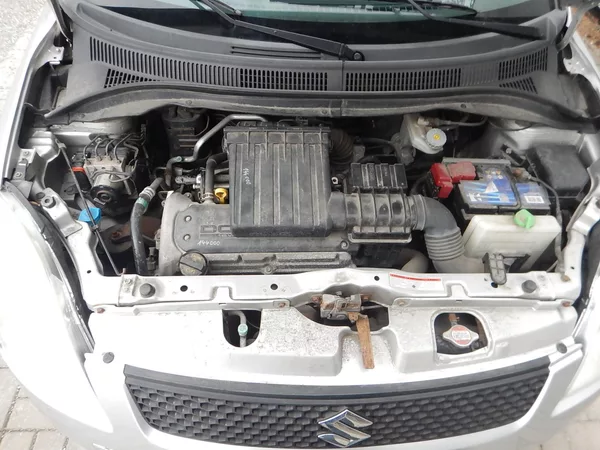 Suzuki Swift 1.3 GLX, ČR, DIGIKLIMA - foto 23