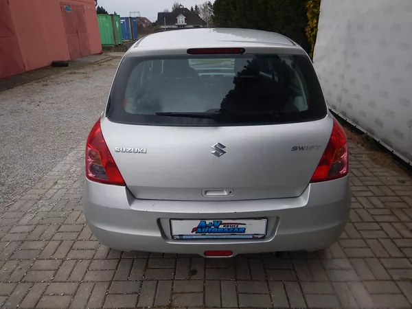 Suzuki Swift 1.3 GLX, ČR, DIGIKLIMA - foto 5