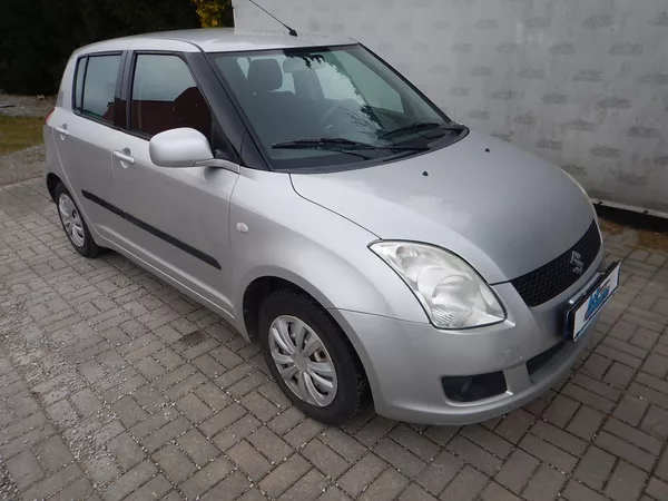 Suzuki Swift 1.3 GLX, ČR, DIGIKLIMA - foto 7