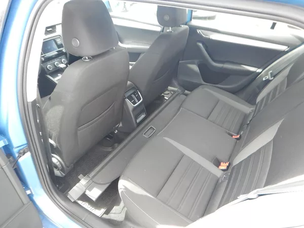 Škoda Octavia III 1.6 TDI, ČR, KLIMA - foto 10