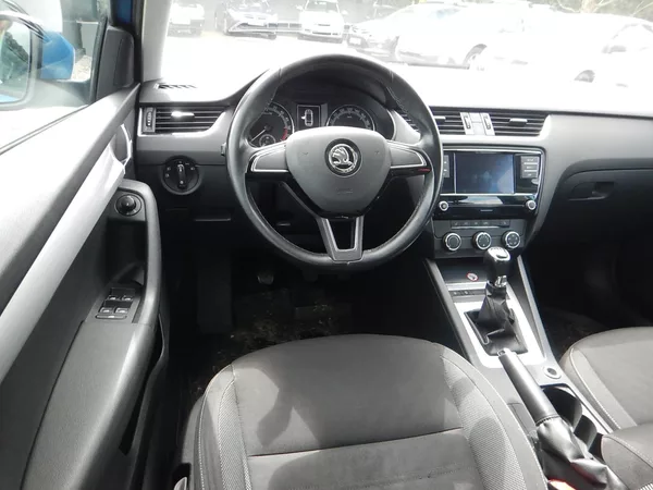 Škoda Octavia III 1.6 TDI, ČR, KLIMA - foto 11