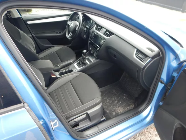 Škoda Octavia III 1.6 TDI, ČR, KLIMA - foto 13