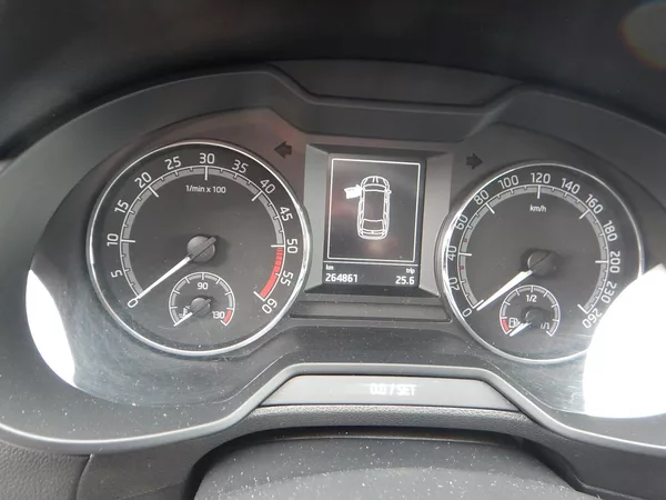 Škoda Octavia III 1.6 TDI, ČR, KLIMA - foto 20