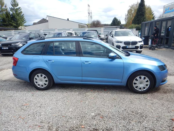 Škoda Octavia III 1.6 TDI, ČR, KLIMA - foto 5