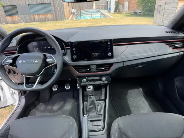 Škoda Scala 1.0 TSI, 85 kW, MONTE CARLO - foto 9