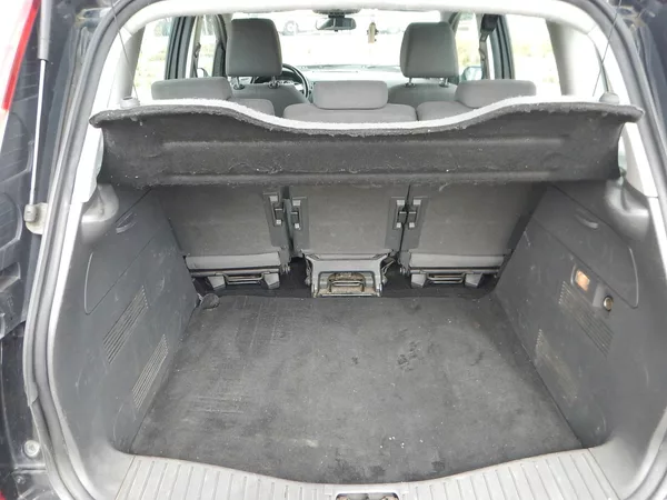 Ford C-MAX 1.8 TDci 85 KW - foto 8