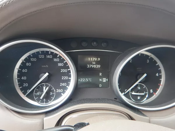 Mercedes-Benz GL 450 CDI 4MATIC, ČR, 7 MÍST - foto 20