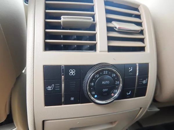 Mercedes-Benz GL 450 CDI 4MATIC, ČR, 7 MÍST - foto 28
