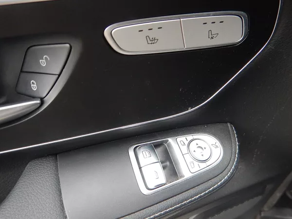Mercedes-Benz Třídy V V 300 d, 7 MÍST, 174 kW - foto 20