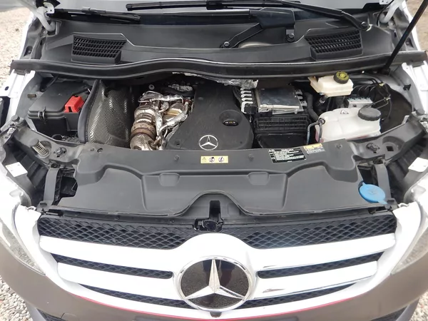 Mercedes-Benz Třídy V V 300 d, 7 MÍST, 174 kW - foto 29