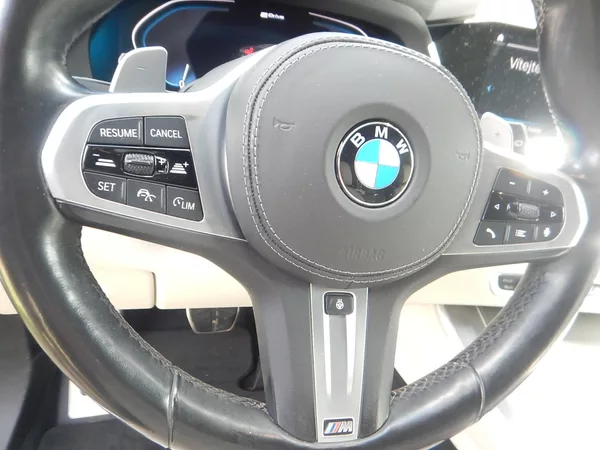 BMW X5 xDrive45e, ČR, 1. MAJ. - foto 24