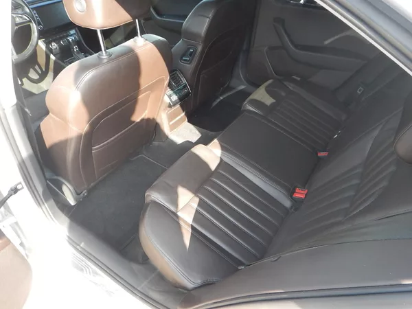 Škoda Superb 2.0 TDI, DSG, L&K, DIGIKLIMA - foto 10
