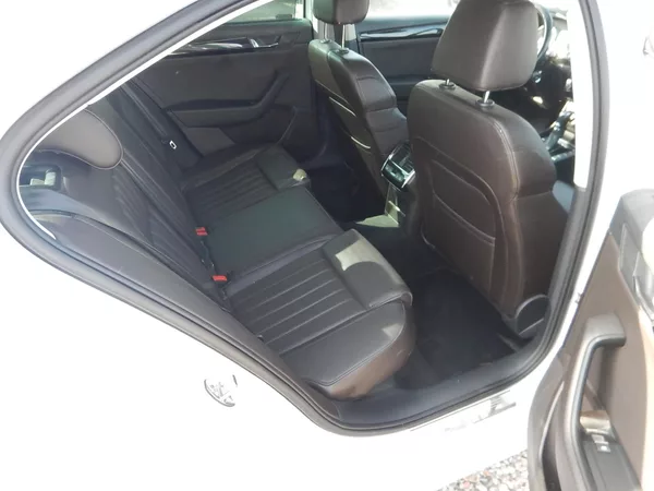 Škoda Superb 2.0 TDI, DSG, L&K, DIGIKLIMA - foto 12